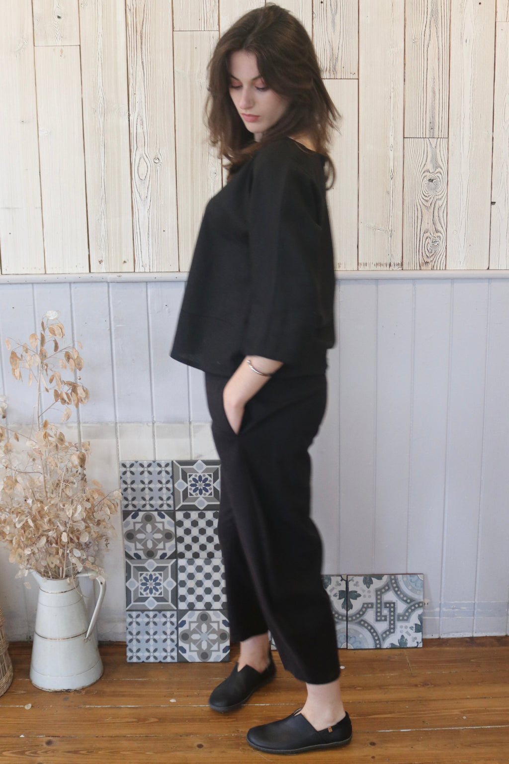 Dora Blouse in Black Linen