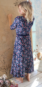 Chloe Dress in Floral Vintage